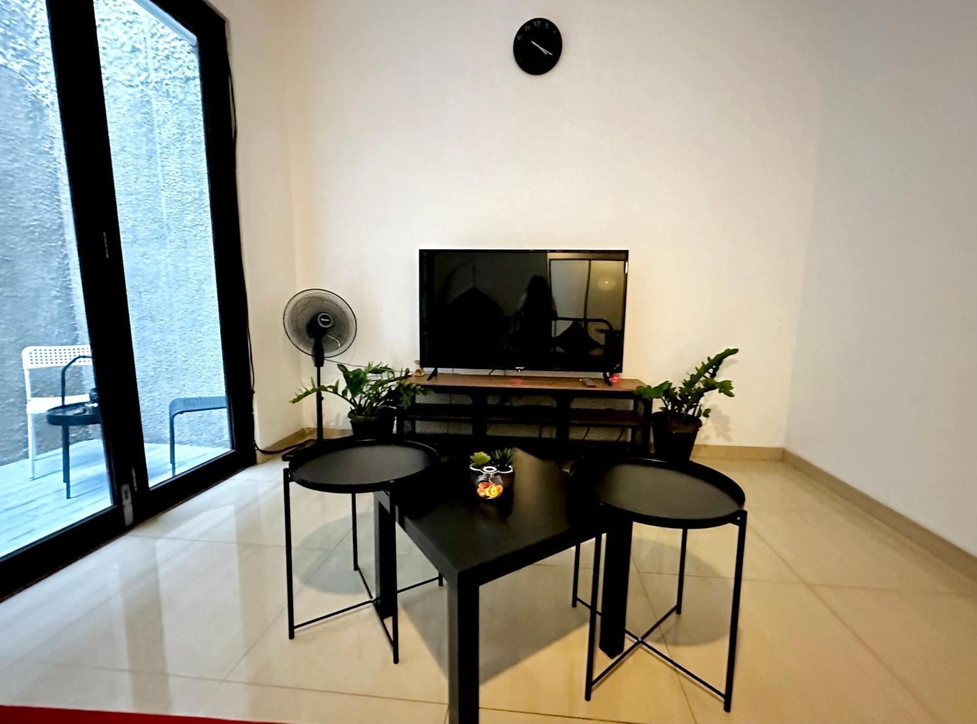 4-Bedroom Home In South Jakarta Nuansa Swadarma Residence By Le Ciel Hospitality Exterior photo